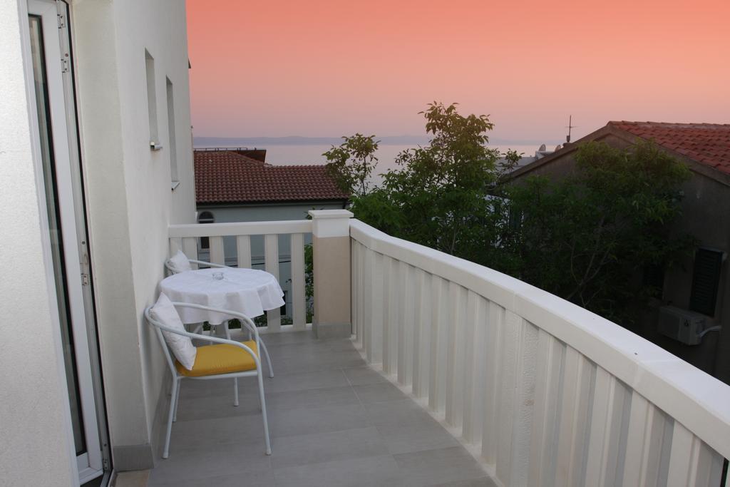 Apartments Villa Desire Makarska Rum bild